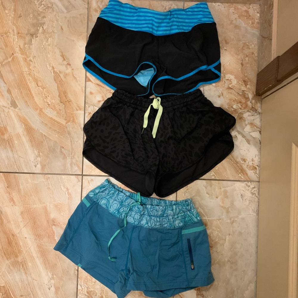 Bundle 3x lululemon running shorts